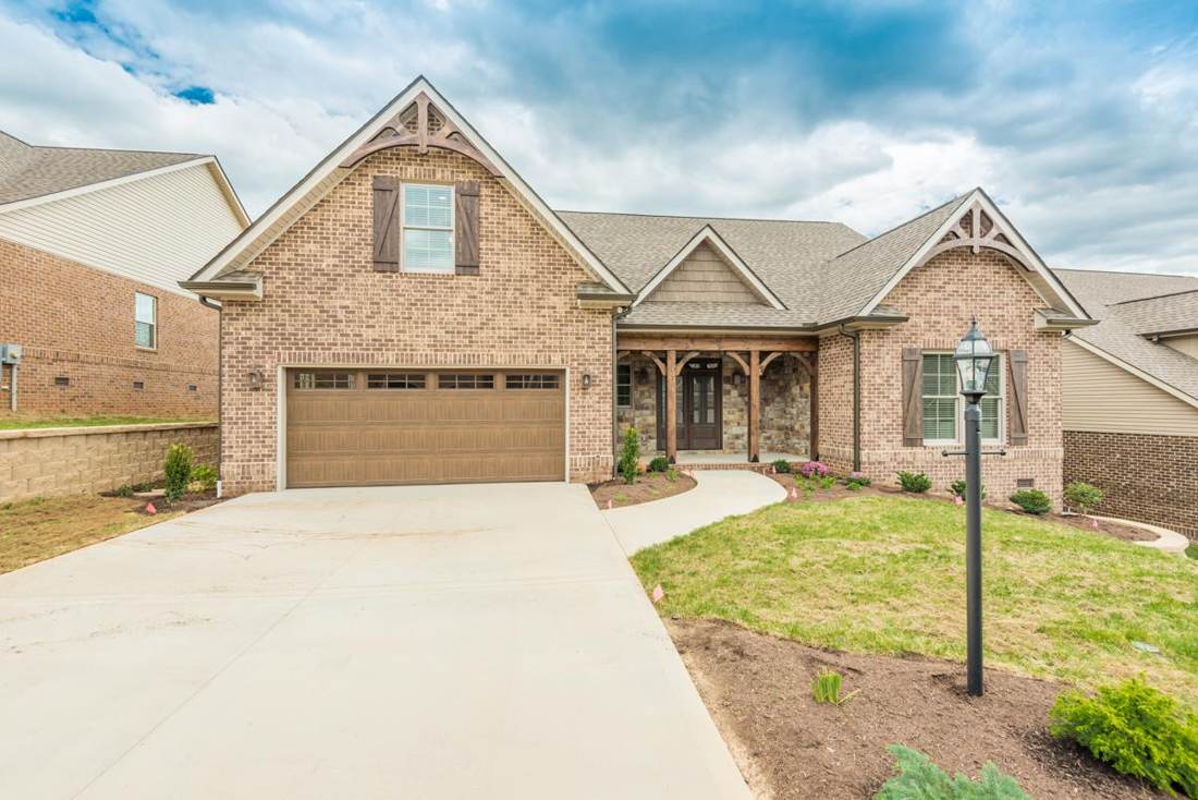 7828 Saddlebrooke Dr exterior